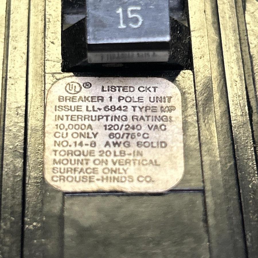 Used CROUSE HINDS,MP115,CIRCUIT BREAKER 15A 120/240V 1P LOT OF 15