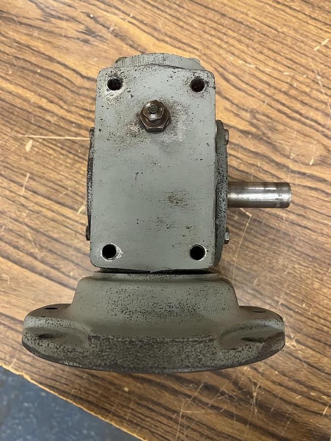 Used HUB CITY,0220-22016-214,RIGHT ANGLE WORM GEAR SPEED REDUCER 214 40/1WR B 40:1