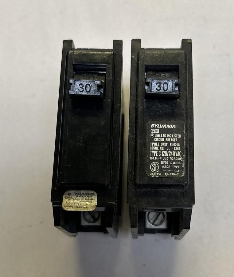 Used SYLVANIA,C130,CIRCUIT BREAKER 30A 120/240V 1P LOT OF 2