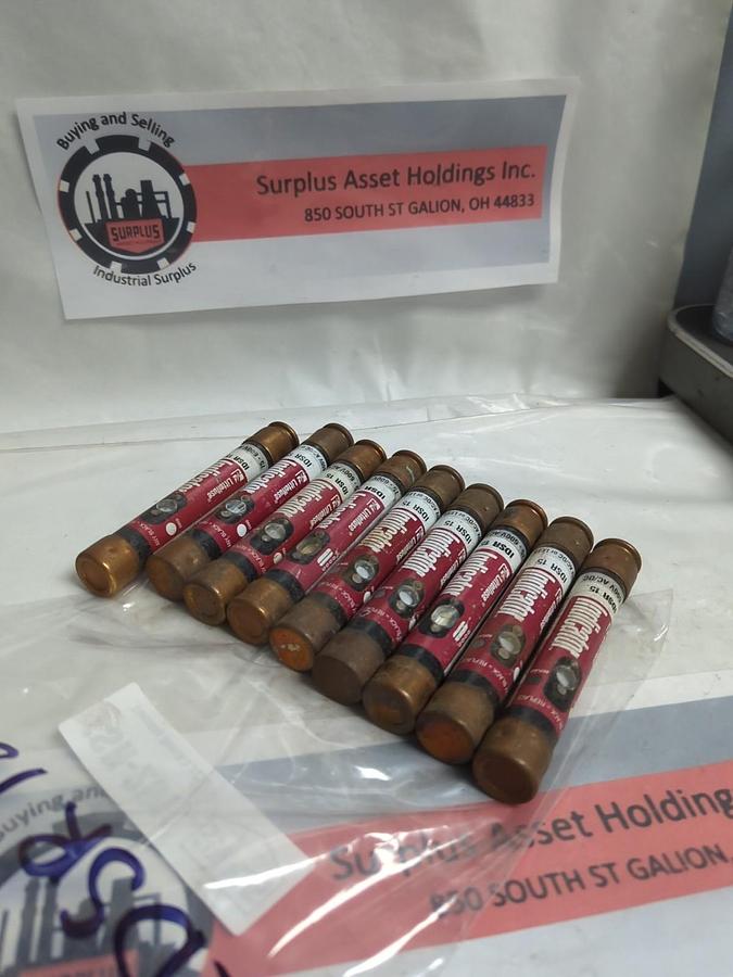 Used LITTELFUSE,IDSR15,INDICATOR 15 AMP FUSE LOT OF 9 PRE-OWNED