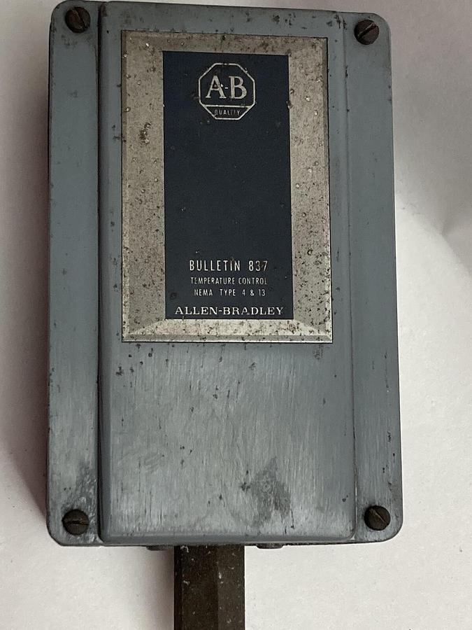 Used Allen-Bradley,Bulletin 837 Nema 4 & 13,Temperature Switch