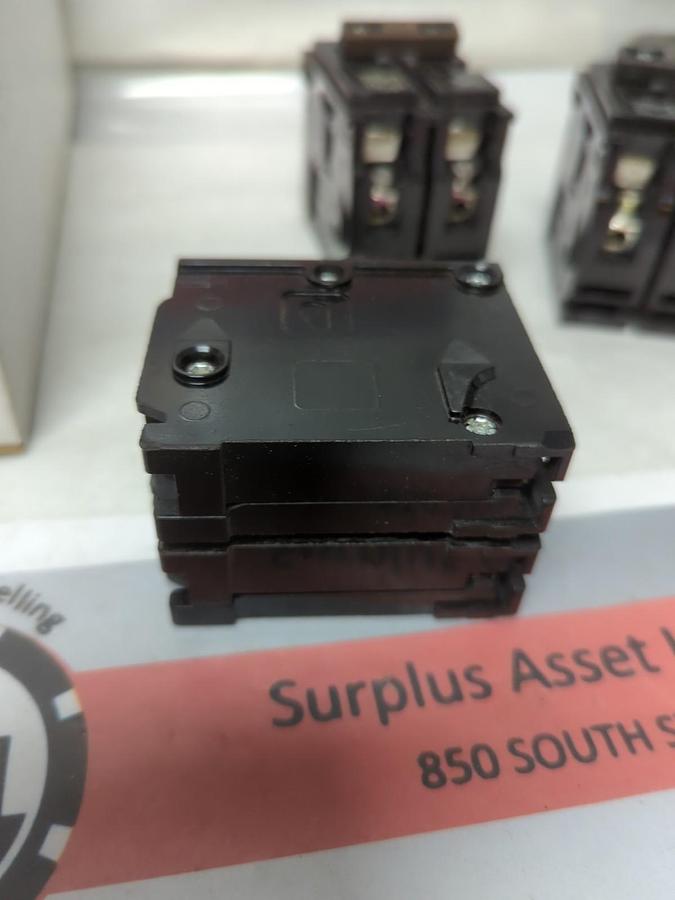 Used SIEMENS,Q240,CIRCUIT BREAKER 40 AMP 2-POLE LOT OF 3 PRE-OWNED