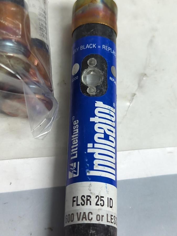 Used LITTELFUSE,FLSR-6-25ID,INDICATOR FUSE 25 AMP LOT OF 20 PRE-OWNED