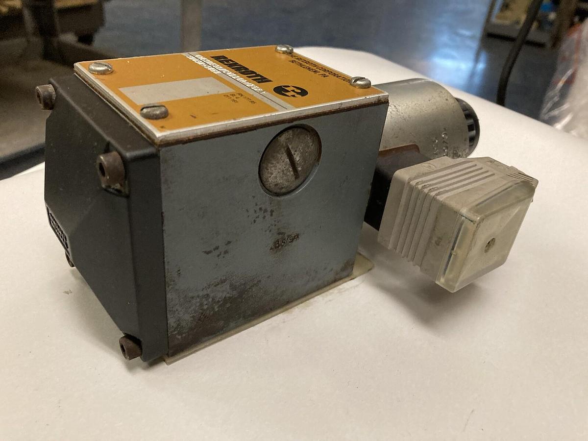 Used Rexroth,4WE10E31/CW110RNZ5/V S043A-546B,Hydraulic Valve