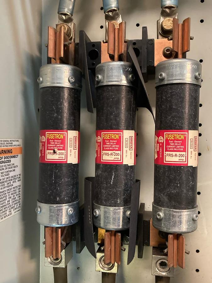 Used Cutler Hammer,H-974284,200 AMP Fused Disconnect MCC Bucket 480V