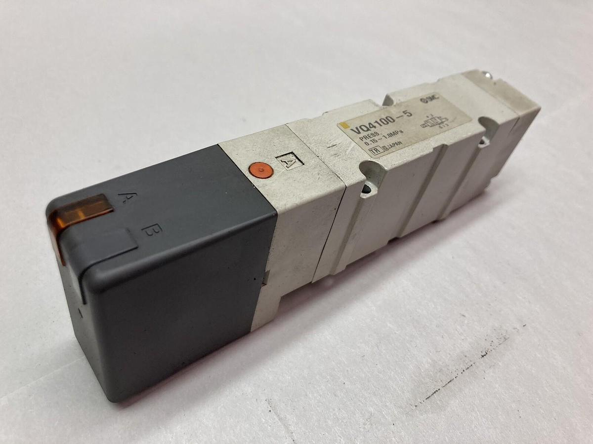 Used SMC,VQ4100-5,Solenoid Valve 1.0MPa