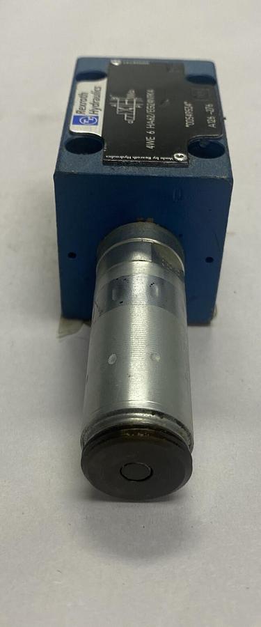 Used REXROTH,4WE6HA62/EG24N9K4,HYDRAULIC DIRECTIONAL CONTROL VALVE
