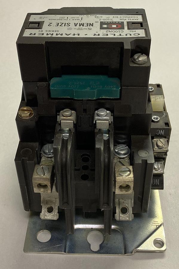 Used CUTLER HAMMER,C10DN2BB,CONTACTOR SIZE2 45AMP 220/240V