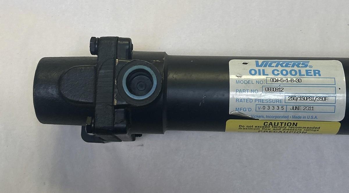 VICKERS,0680912,OIL COOLER MODEL 0CW-S-1-B-30 NOS