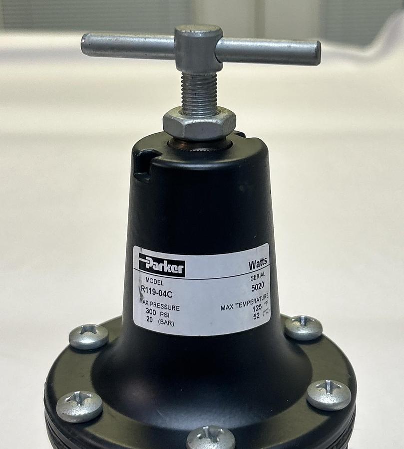 Used PARKER,R119-04C,PNEUMATIC REGULATOR