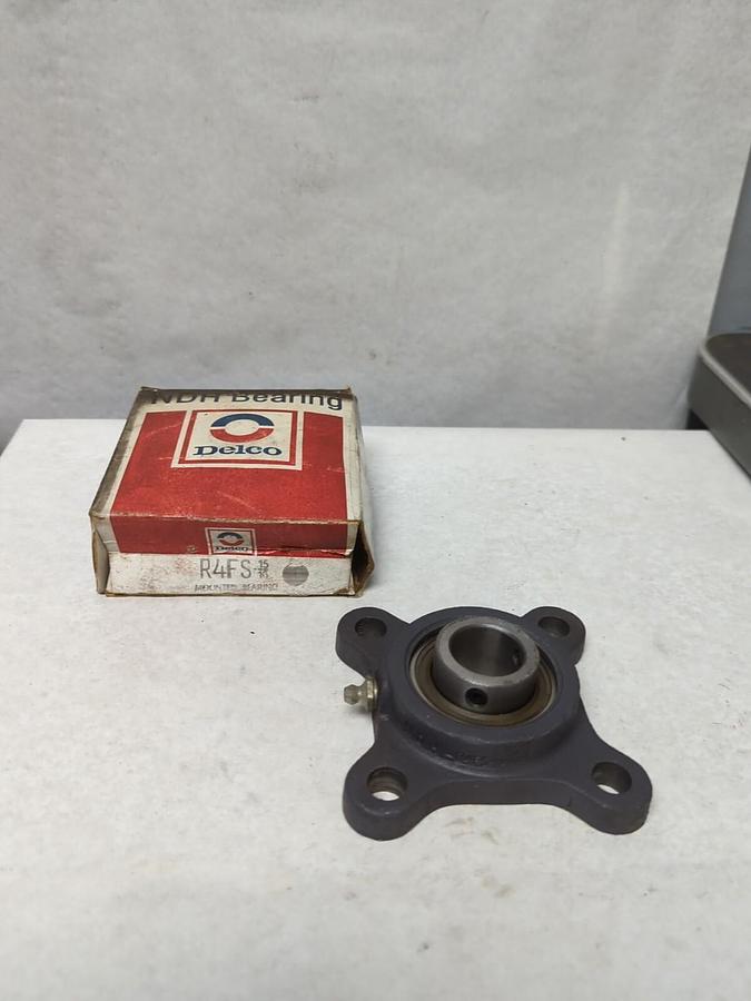 NDH DELCO,R4FS 15/16,4-BOLT FLANGE MOUNT BEARING 15/16 INCH BORE NOS