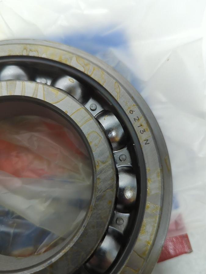 SKF,6213 NR,DEEP GROOVE BALL BEARING WITH SNAP RING NOS