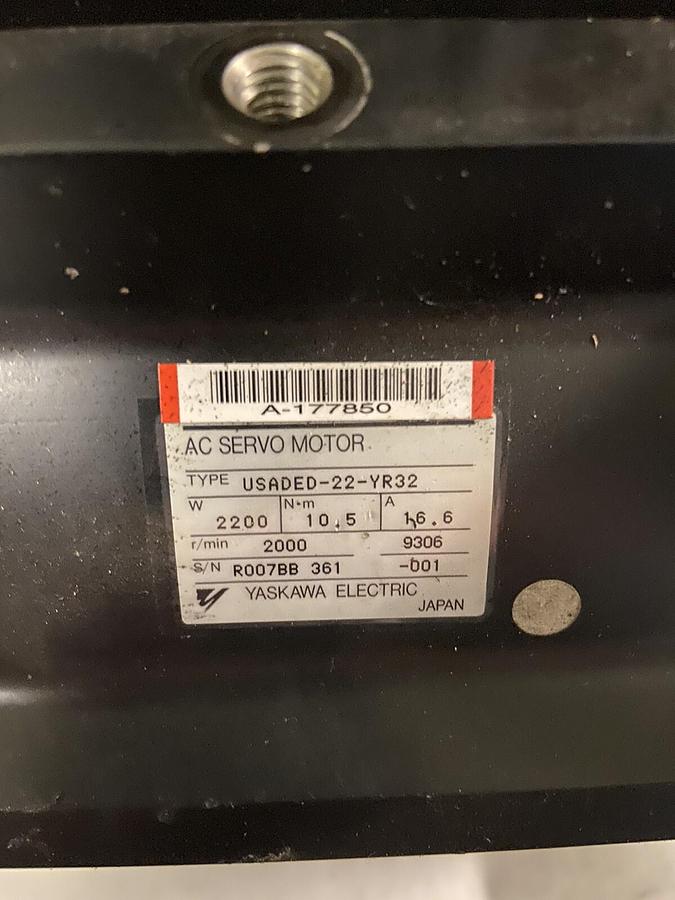Used Yaskawa,USADED-22YR32,Servo Motor 2.2kW 16.6A 2000RPM