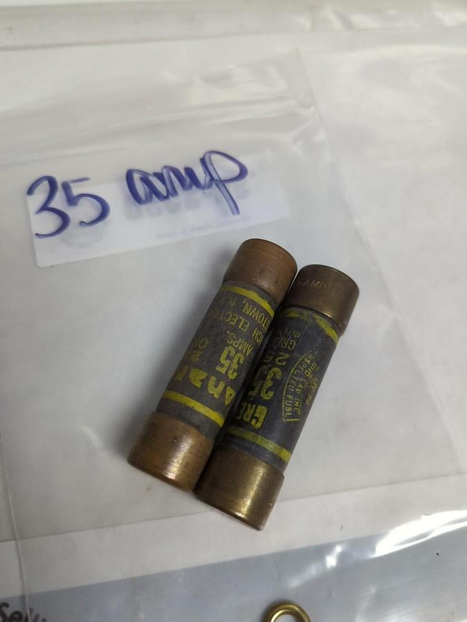 Used MONARCH/GREAT WESTERN,E-3726,35 AMP FUSE LOT OF 2 PRE-OWNED