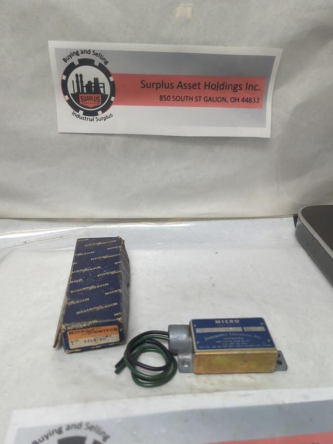 HONEYWELL,YZLN-RH,LIMIT SWITCH 15A/125-250VAC 1/2A/125VDC 1/4A-250VDC NOS