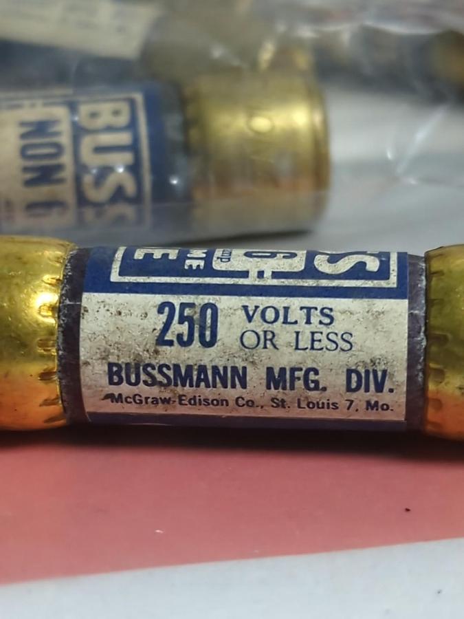 Used COOPER BUSSMANN,NON-6,ONE-TIME FUSE 6 AMP LOT OF 31 PRE-OWNED
