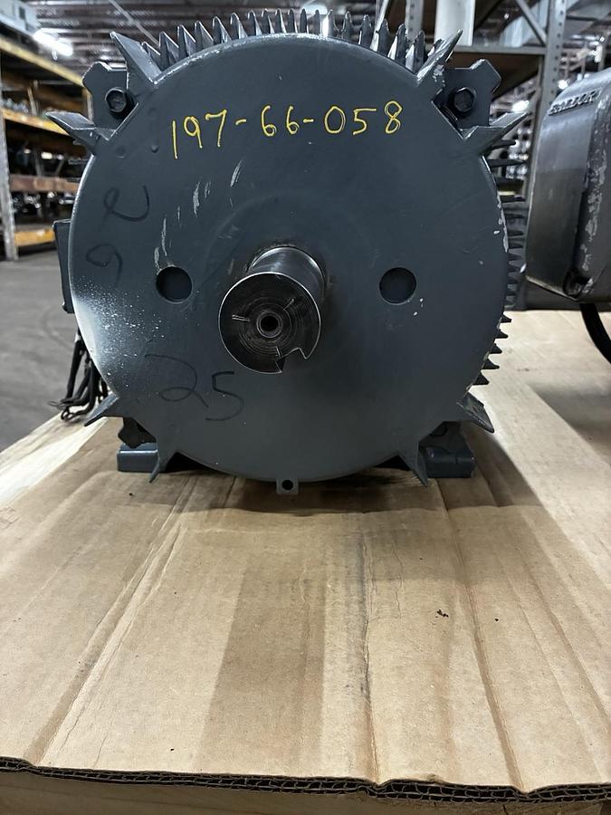 Used GE,5K284BL205D,TRI-CLAD AC MOTOR 25HP 1765RPM 3PH 284T