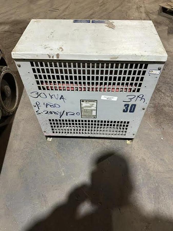 Used GE,9TC00304331,30 KVA Transformer HV 480V- LV 208Y/120V 3PH