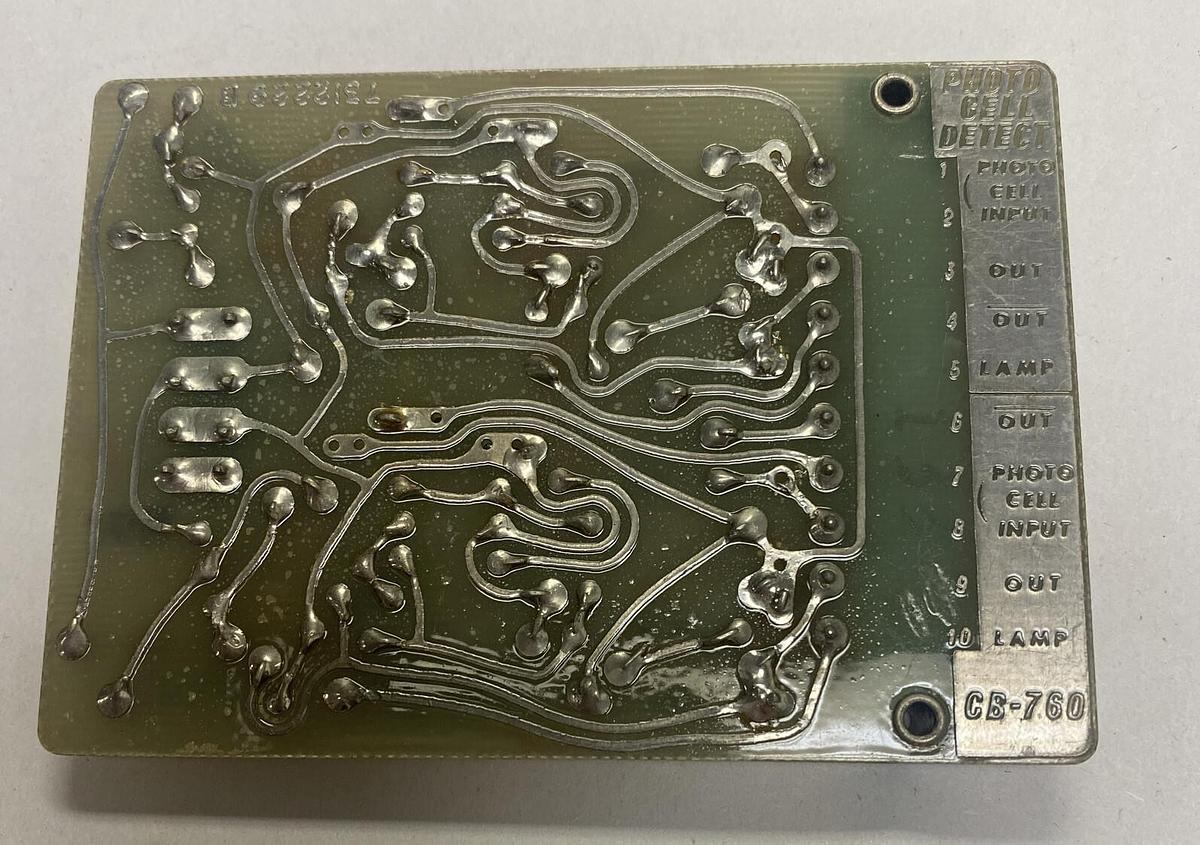 Used Del-Con,CB-760,Photo Cell Detect Lot Of 2