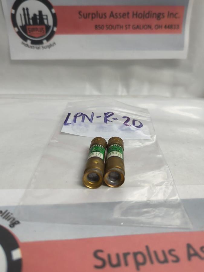 Used COOPER BUSSMANN,LPN-20,LOW-PEAK 20 AMP FUSE LOT OF 2 PRE-OWNED