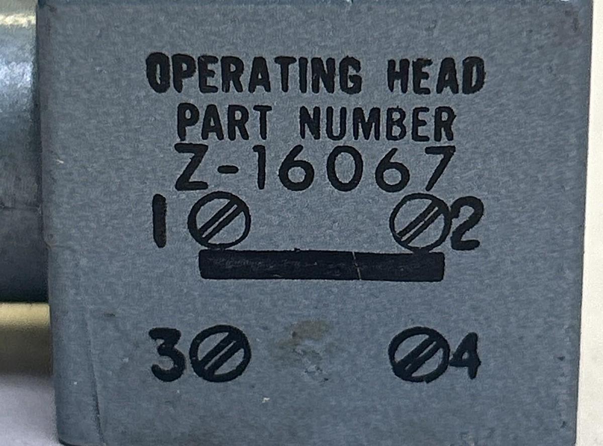 Used ALLEN BRADLEY,Z-16067,LIMIT SWITCH OPERATING HEAD