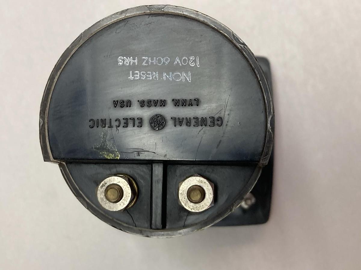 Used General Electric,50-240211AAAB1,Time Meter Display 2.5W 120V 60Hz