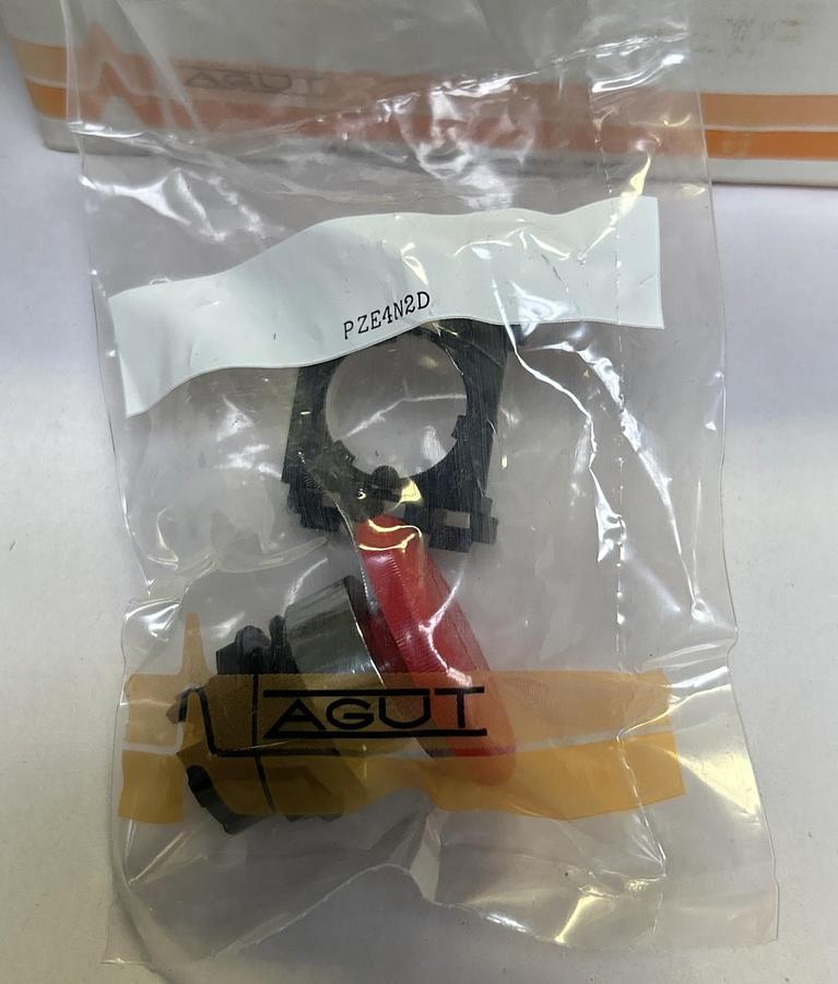 AGUT,PZE-4N2D,RED PUSH BUTTON LOT OF 8 NOS