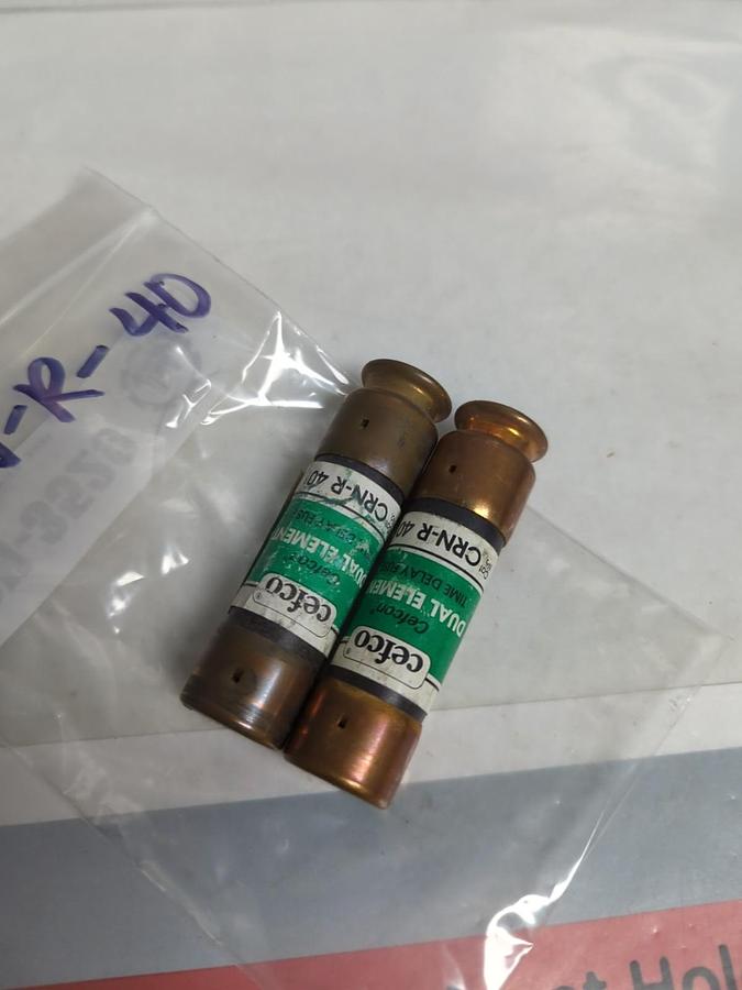 Used CEFCO,CRN-R-40,DUAL ELEMENT 40 AMP FUSE LOT OF 2 PRE-OWNED