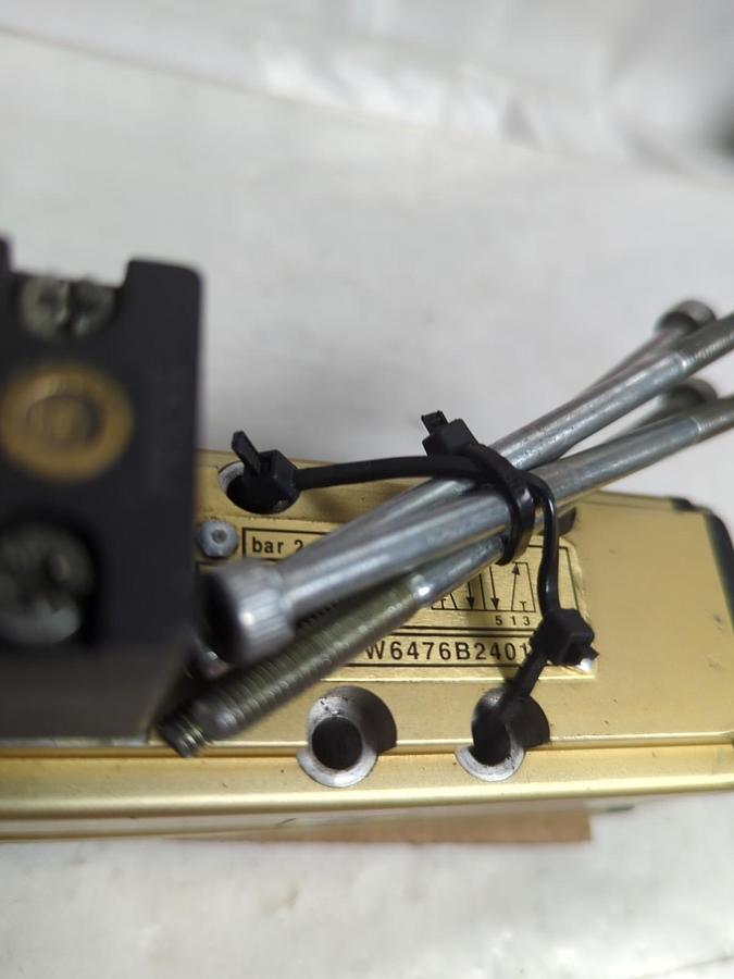 Used ROSS,W6476B2401,SOLENOID VALVE 2-10 BAR PRE-OWNED