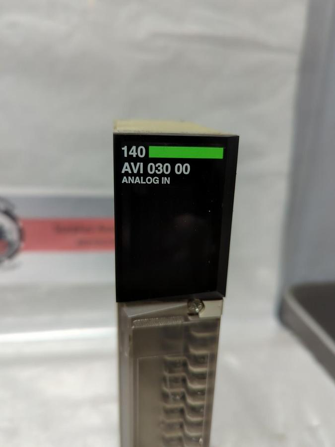 Used SCHNEIDER AUTOMATION,140 AVI 030 00,TSX QUANTUM AN IN 8CH BIPOLAR MODULE USED