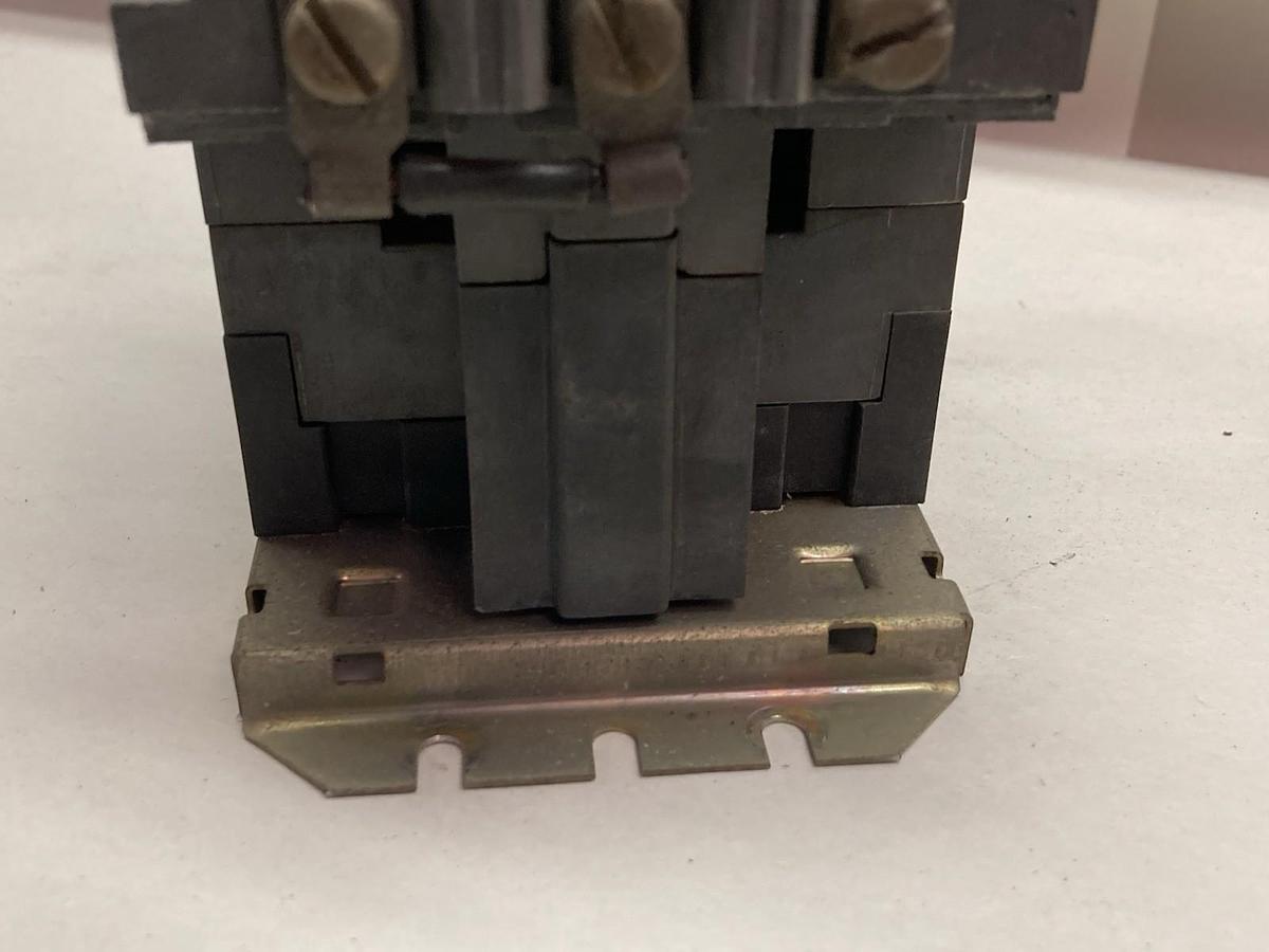 Used Westinghouse,Part 314344-21,Size 2 Starter 3 Contacts