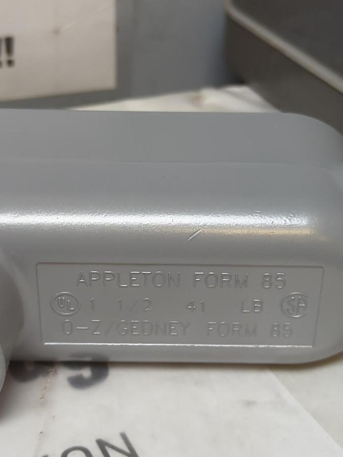 APPLETON,LB150-A,FORM 85 ALUMINUM 1-1/2 INCH CONDUIT BODY NEW