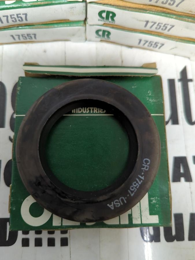 CHICAGO RAWHIDE,17557,OIL SEALS LOT OF 7 NOS