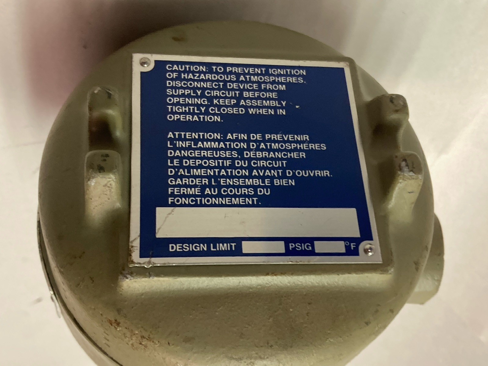 Used Magnetrol,80-7082-302,Level Transmitter 120Vac 50-60Hz SPST 5A Resistive