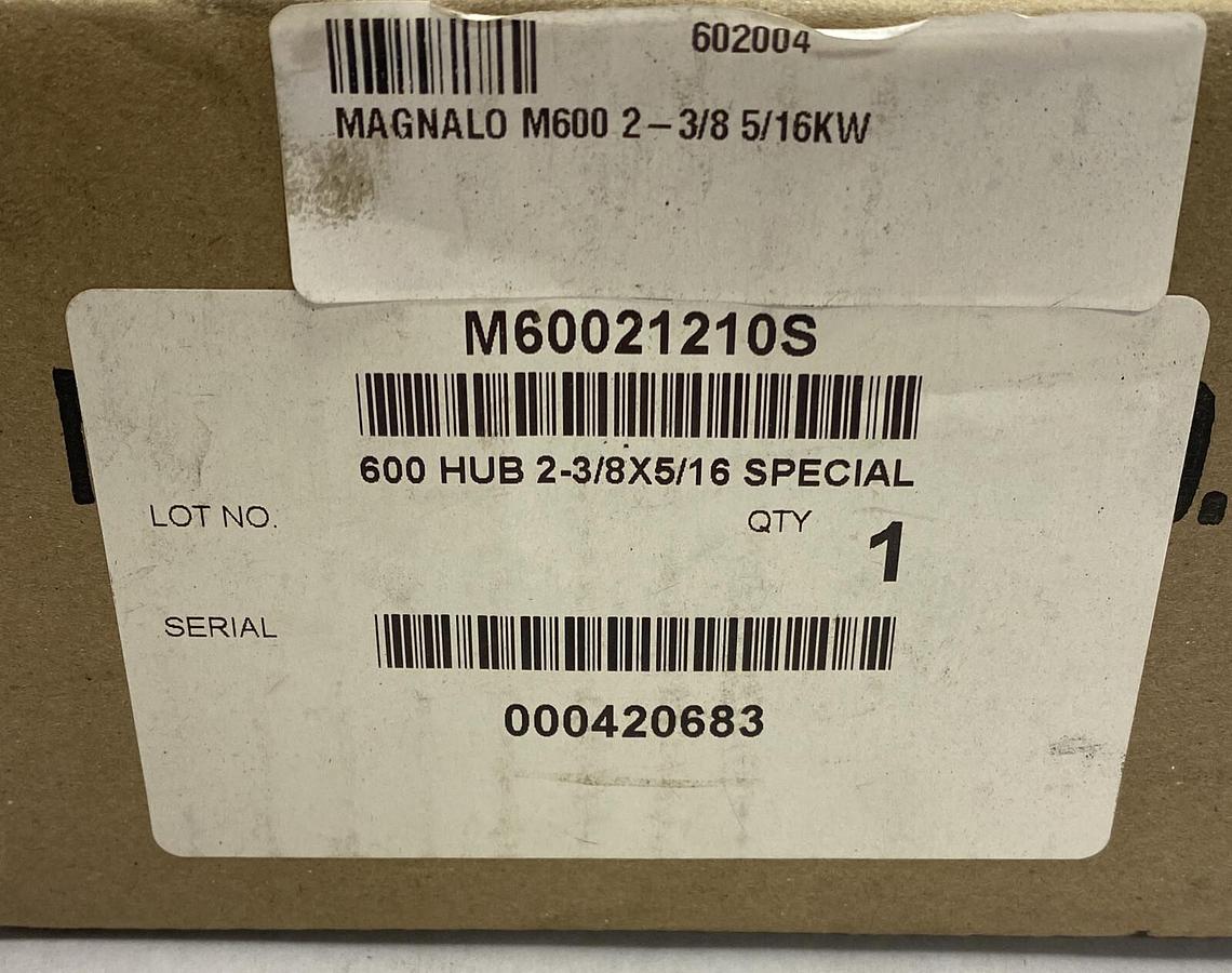 Used Magnalo,M60021210S,Coupling 600 Hub 2-3/8X5/16 NOS