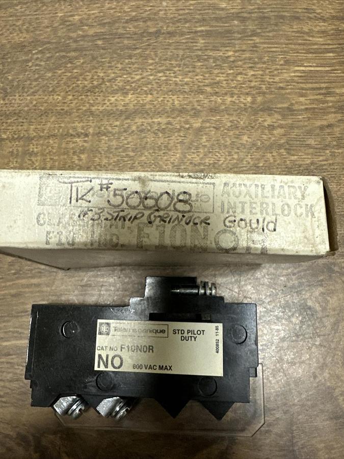 Telemecanique,F10N0R,Auxilliary Contact