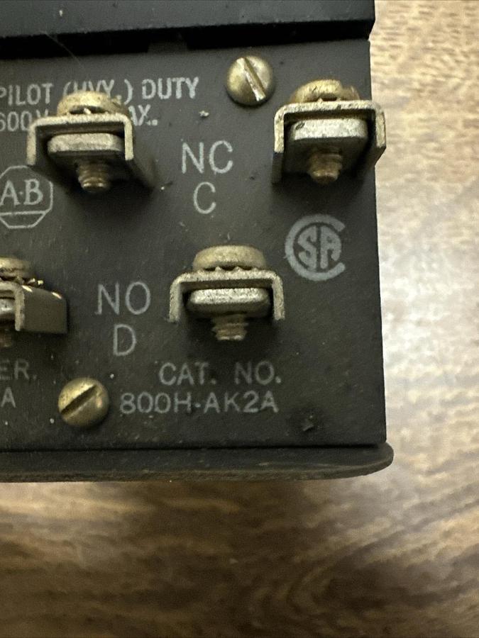 Square D,800H-AK2A,Pilot Duty Push Button 600VAC