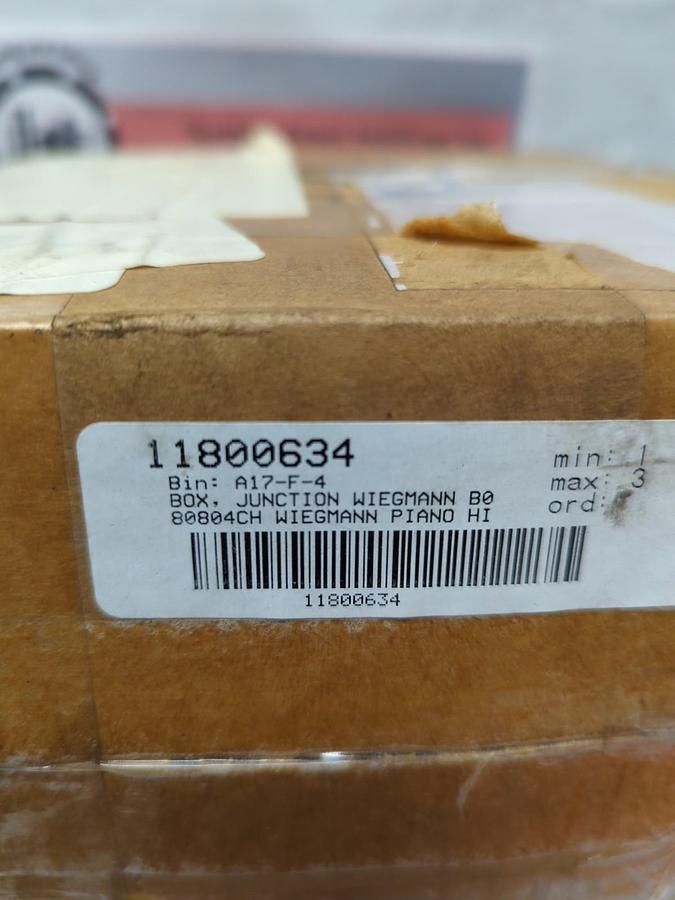 WIEGMAN,B080804CH,CONTINUOUS HINGE JUNCTION BOX 8 IN X 8 IN X 4 IN NOS