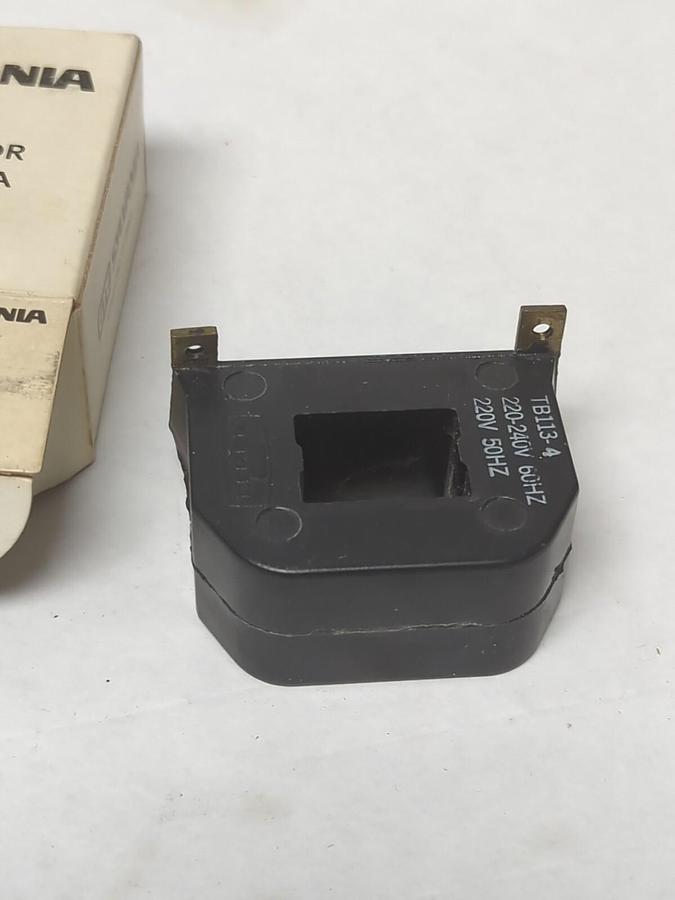 SYLVANIA,TB113-4,MAGNET COIL 220/224V NOS