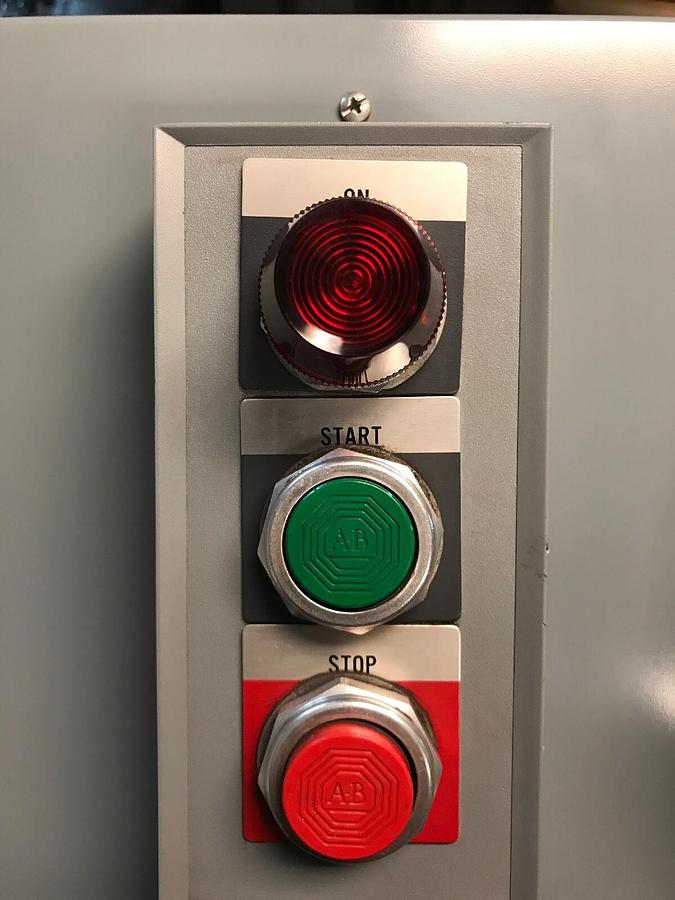 Allen Bradley,2113 BD6-1-4R-6-38W,16 INCH Fusible Disconnect Branch Feeder Unit