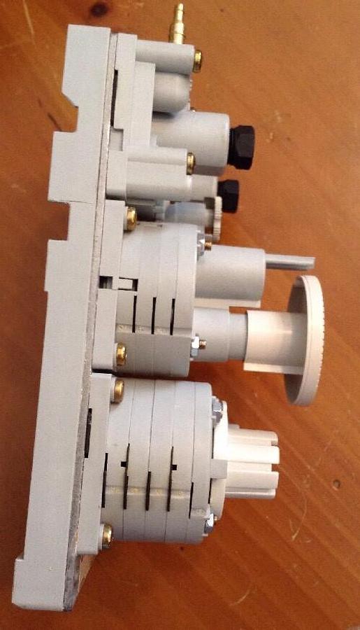 Honeywell, RP920B 1031 3,Pneumatic Received Controller Dual Input Direct Acting