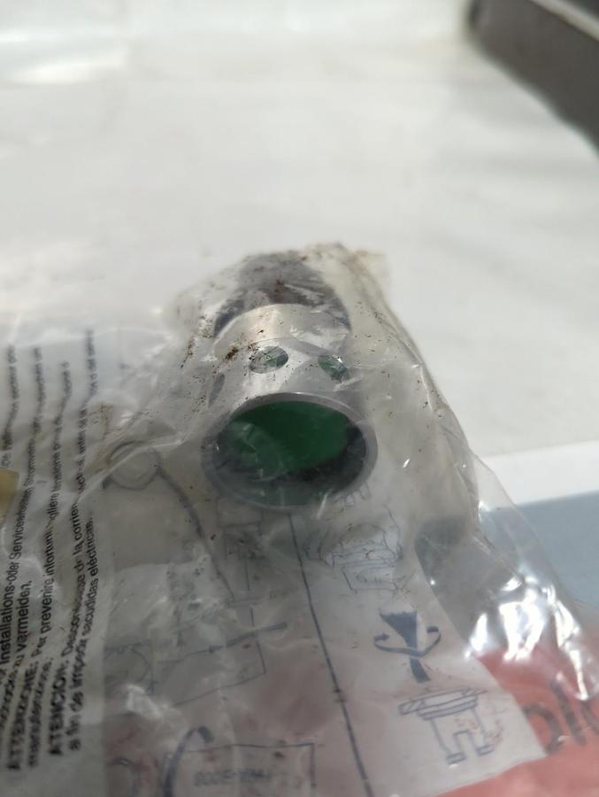 ALLEN BRADLEY,800EM-LG3,SERIES A GREEN PUSH BUTTON NOS