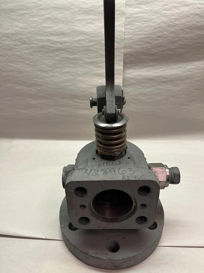 Used CLYDE BERGEMANN,BP352226-000A,POPPET VALVE 600Lb 2-3/8FT 1.188 SIDE PORTS