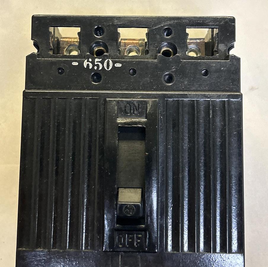 Used GENERAL ELECTRIC,TE132020,CIRCUIT BREAKER 20A 240V 3P