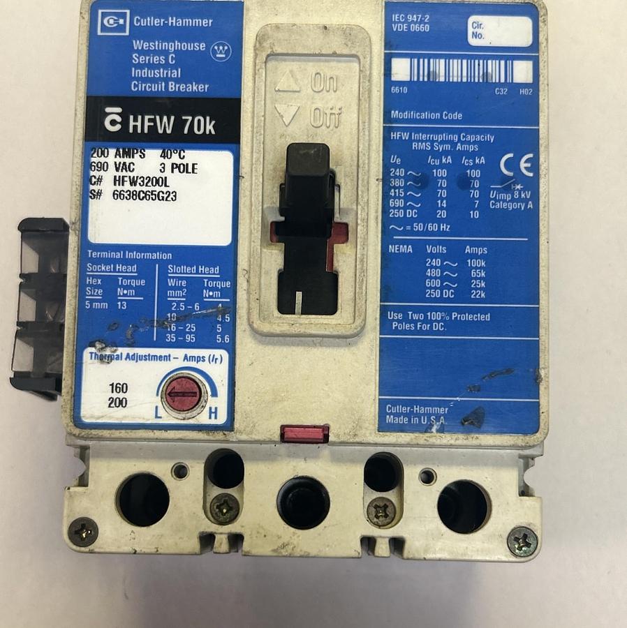 Used CUTLER-HAMMER,HFW3200L,CIRCUIT BREAKER 200A 690V 3P