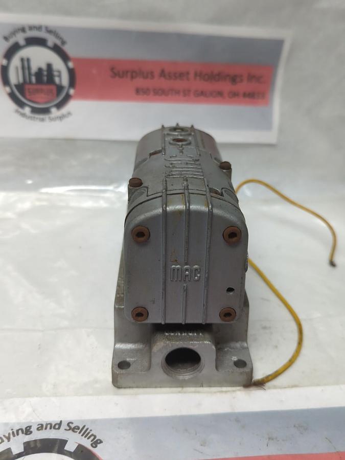 Used MAC,301G-111D-1,SOLENOID VALVE W/ MANIFOLD 150 PSI 6.8 WATT 120/110V 60/50HZ