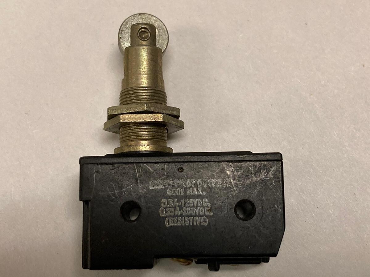 General Electric,CR115JA0110,Limit Switch 600 VAC
