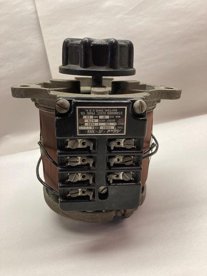 Used Adjust-A-Volt,Type 5203U,Power Stat Transformers 230V 50/60Hz 3A