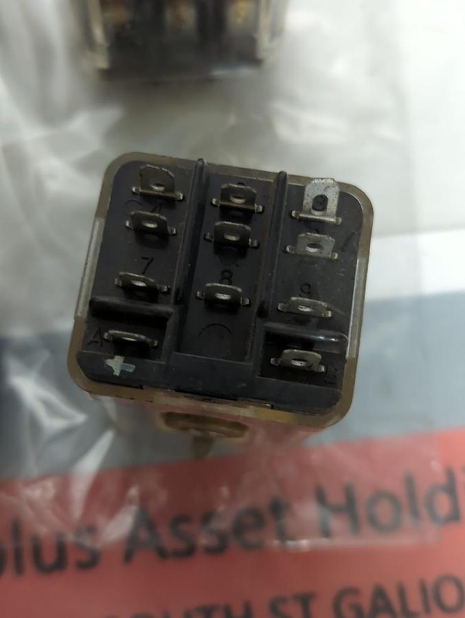 Used POTTER & BRUMFIELD,KU-4818,RELAY LOT OF 6 PRE-OWNED