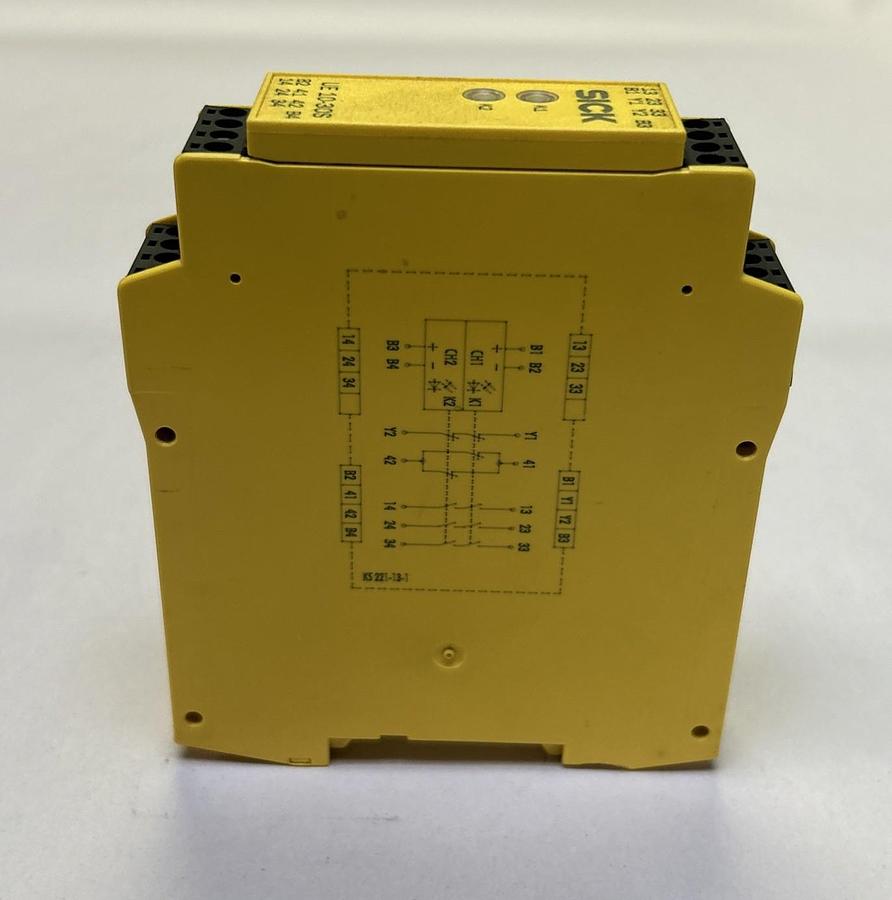 Used SICK,UE10-30S3D0,SAFETY EXTENSION RELAY